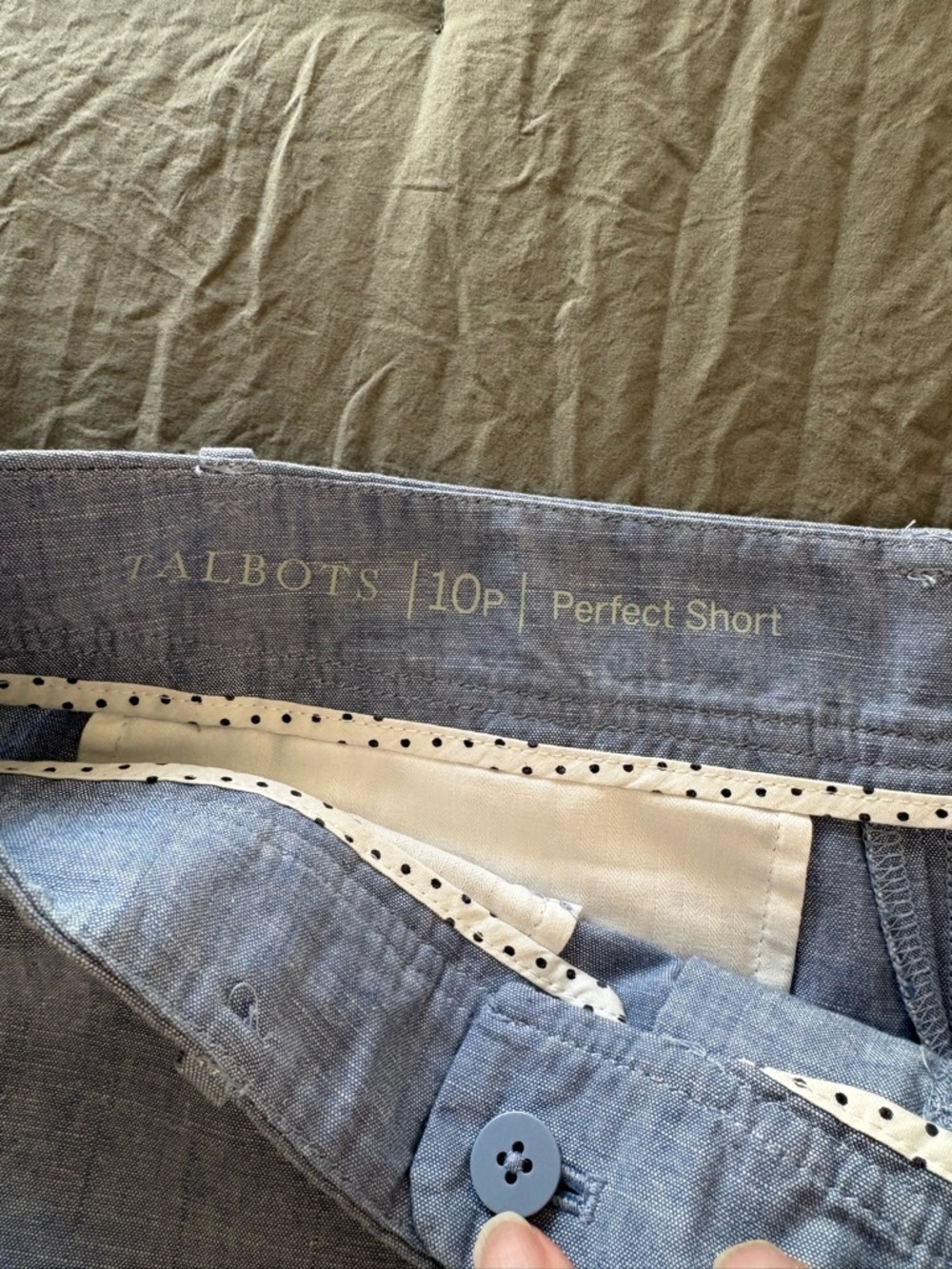 Talbots Perfect Short Chambray Cotton Bermuda. Size 10P. - Picture 5 of 10